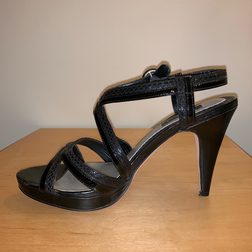 White House Black Market Pumps